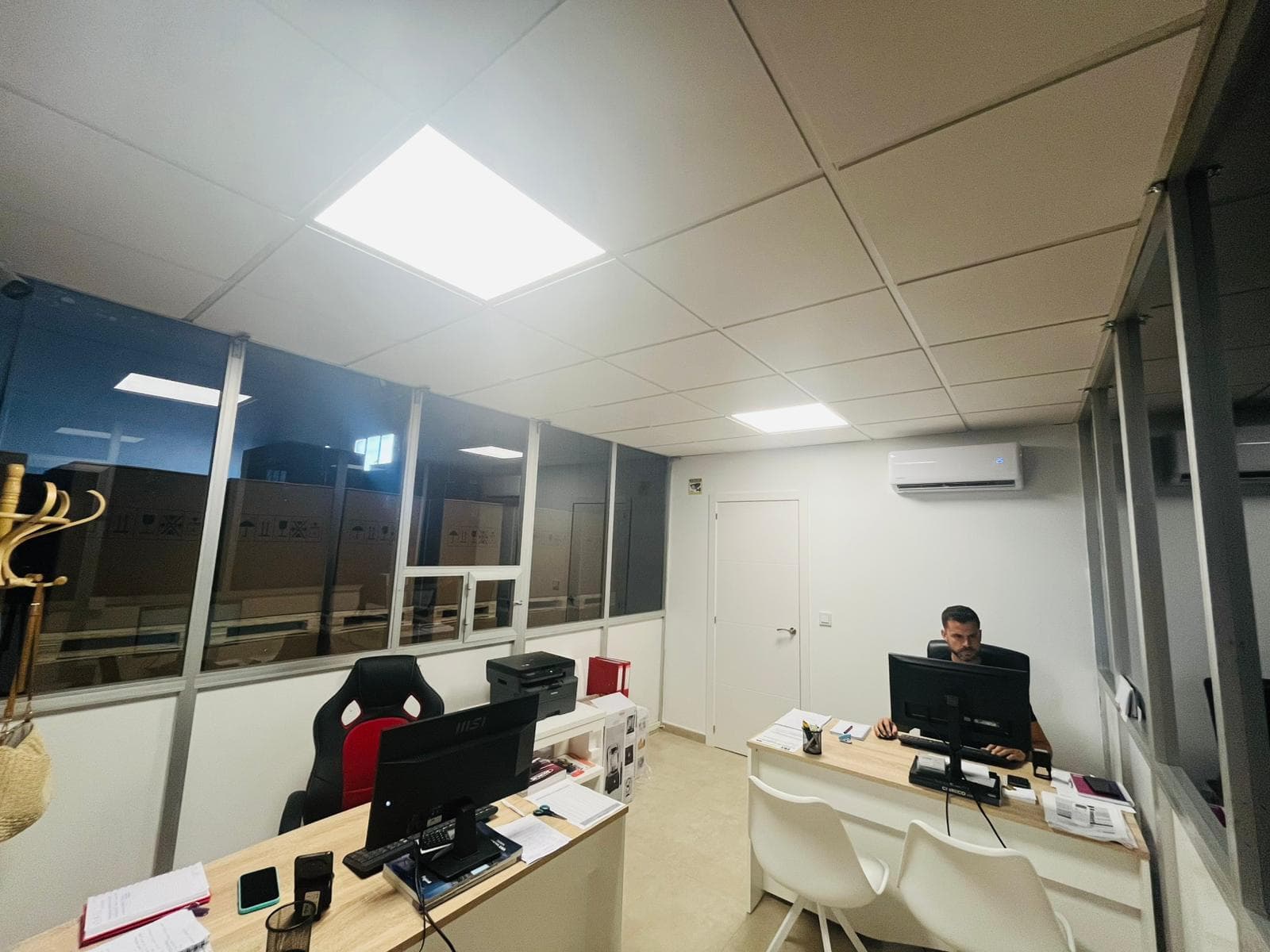 oficina de EL HOSTELERO 